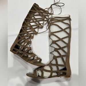 Steve Madden sammson vegan Gladiator Sandals boots knee high sand tan beige 10
